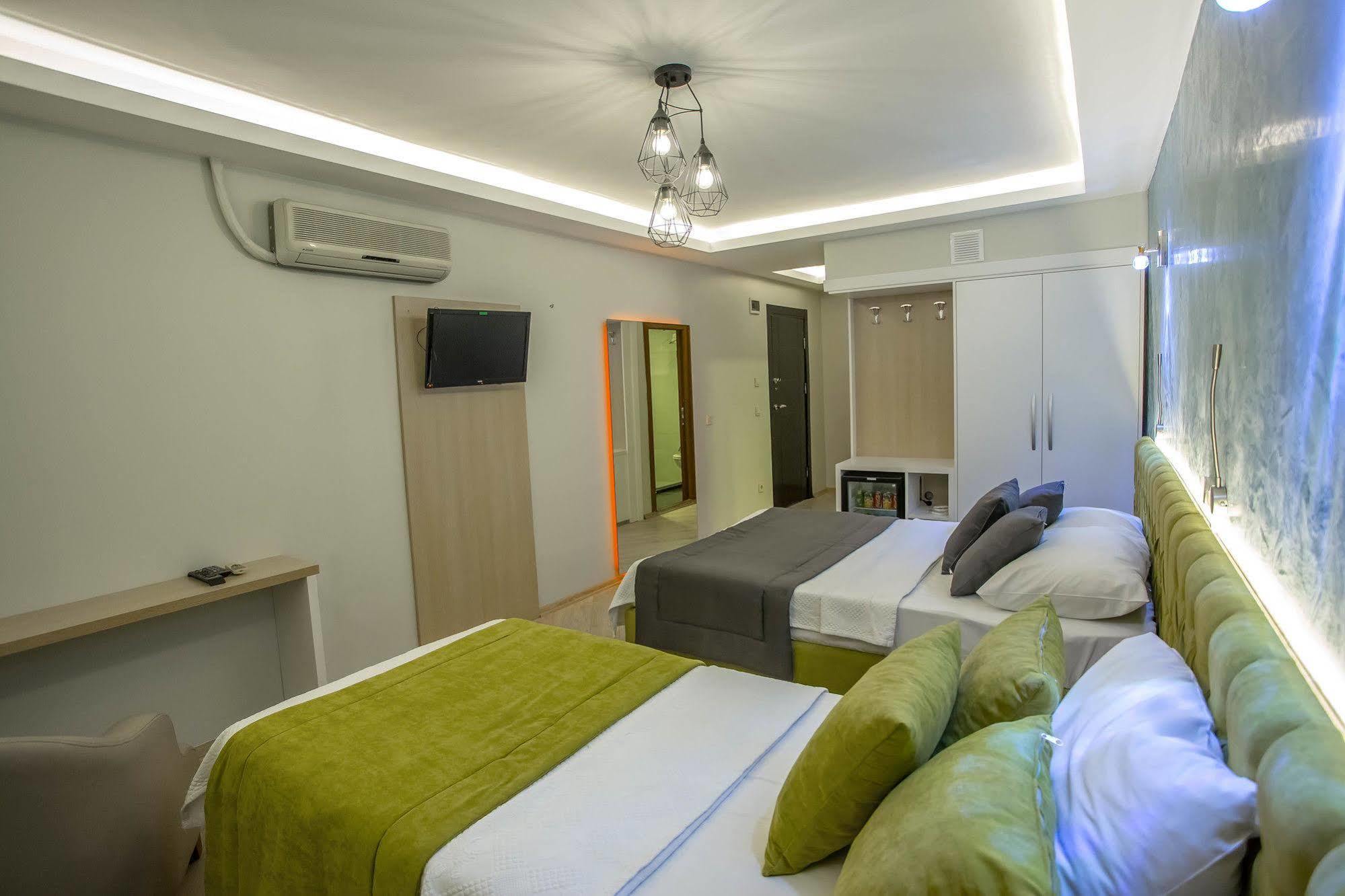 Hotel Pera Capitol Istanbul Exterior photo